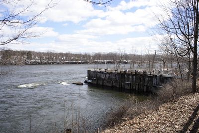 Lock inlet