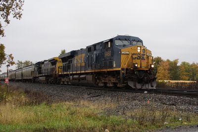 Westbound grain train at Ridgeway