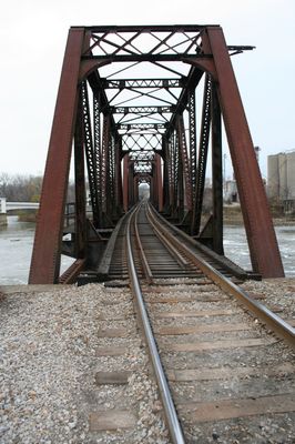 OC eastbound train at Zanesville, OH